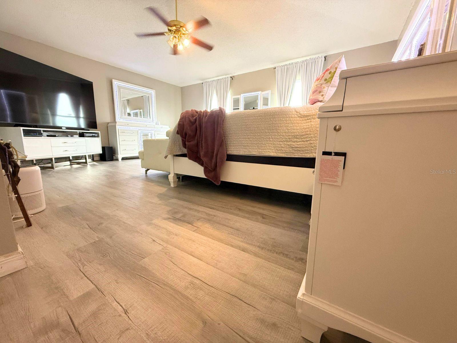 Image 26 of 44 For 1945 Myakka Court