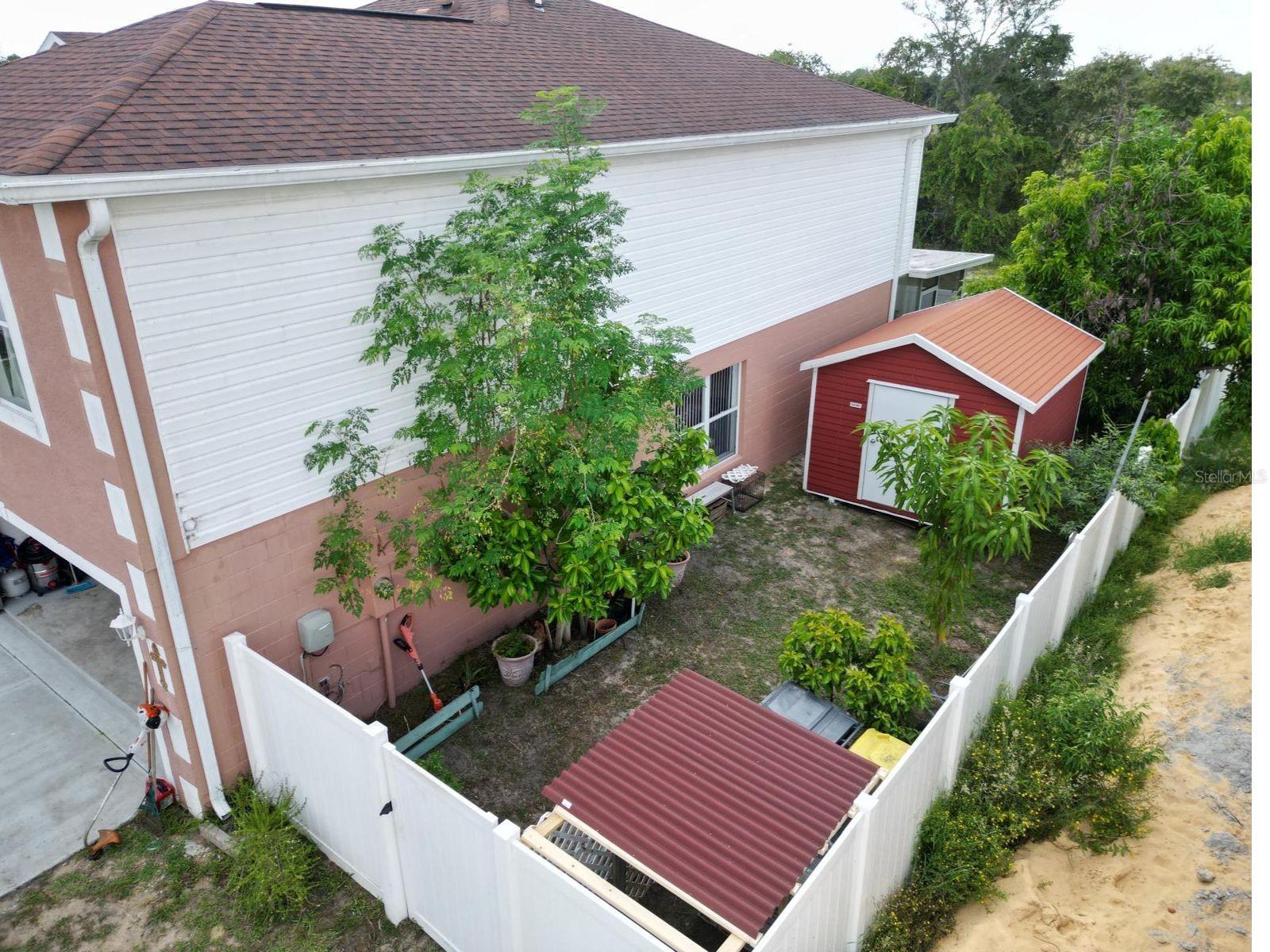 Image 40 of 44 For 1945 Myakka Court