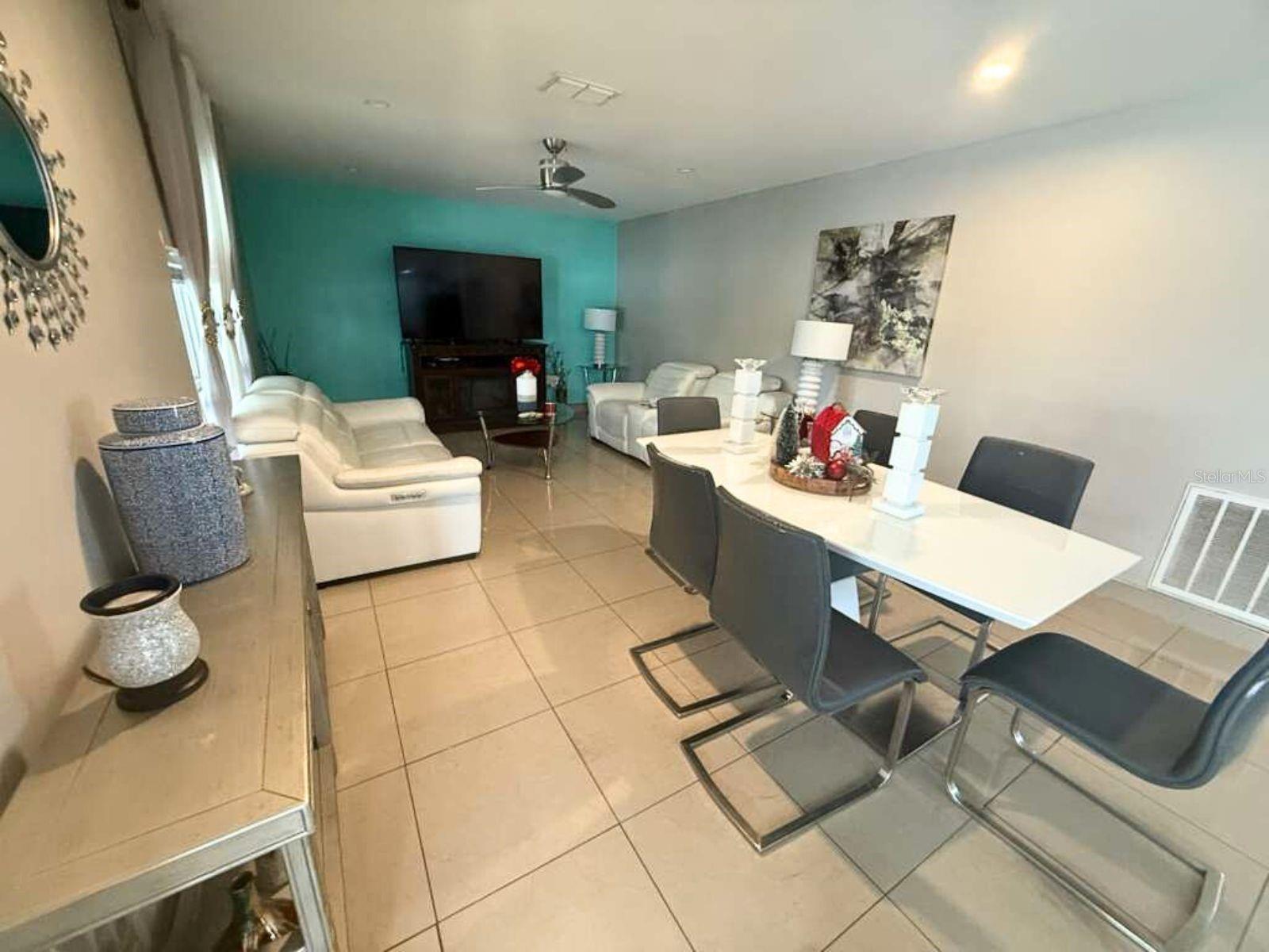 Image 9 of 44 For 1945 Myakka Court