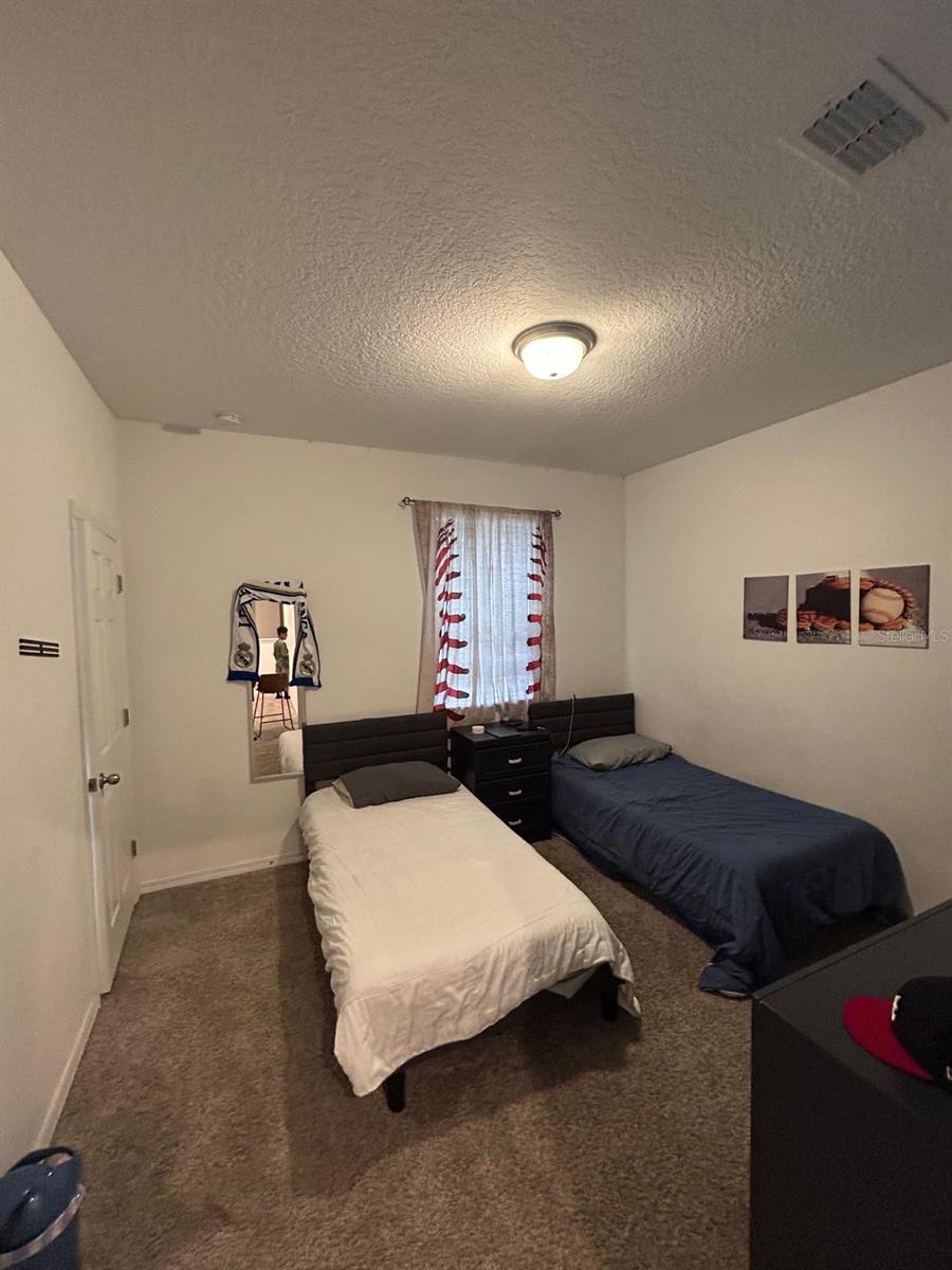 Image 11 of 22 For 15037 Willow Arbor Circle