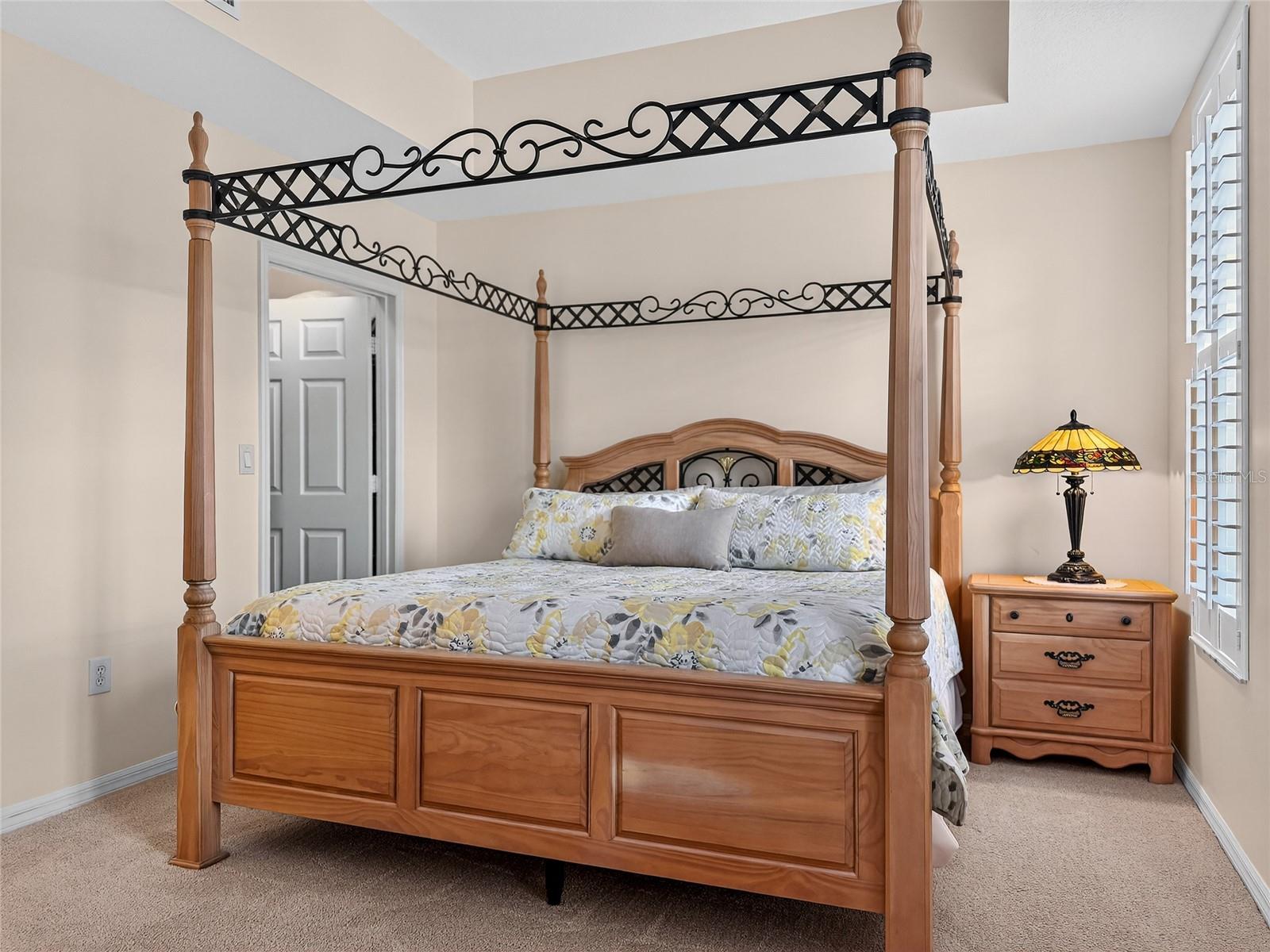 Image 16 of 40 For 920 Spring Park Street 303