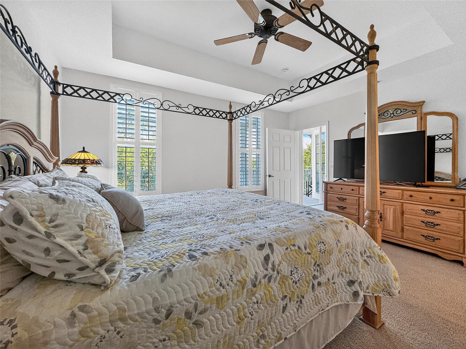 Image 17 of 40 For 920 Spring Park Street 303