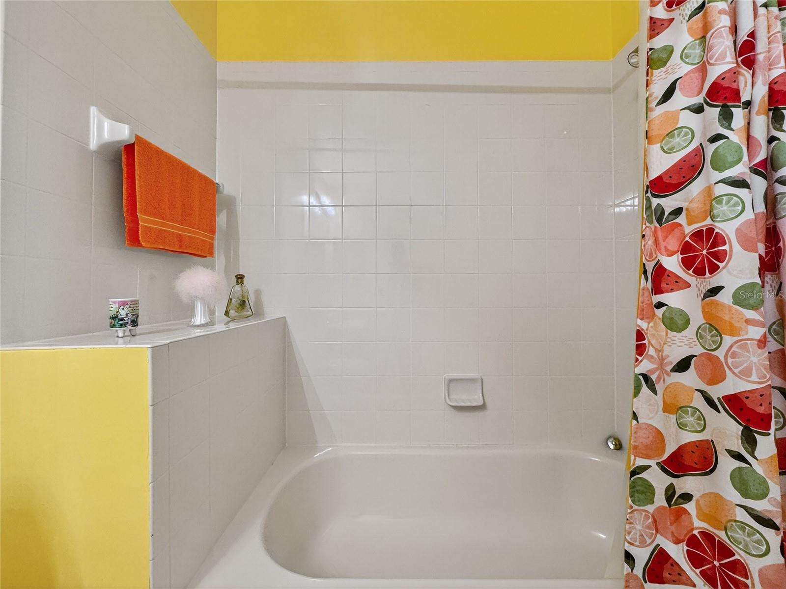 Image 25 of 40 For 920 Spring Park Street 303