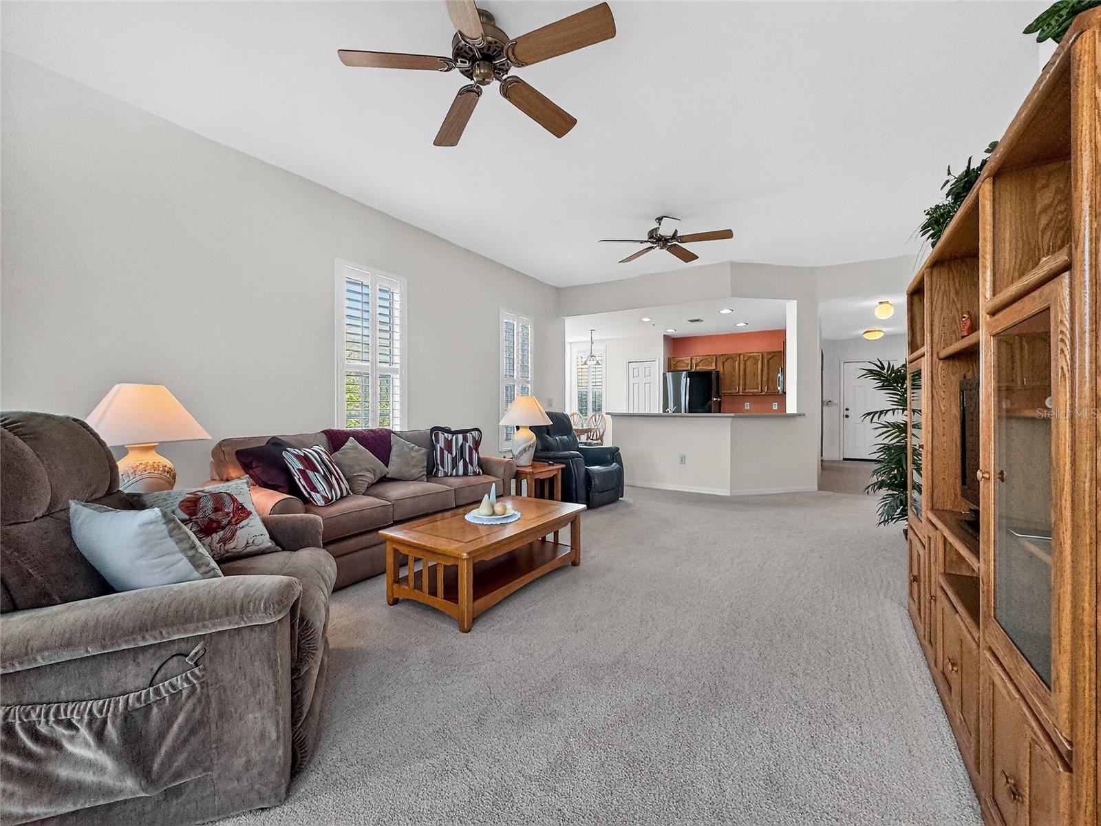 Image 7 of 40 For 920 Spring Park Street 303