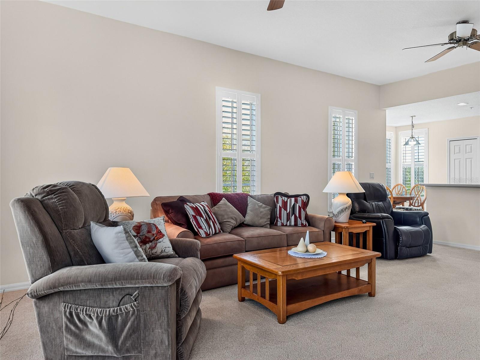 Image 8 of 40 For 920 Spring Park Street 303