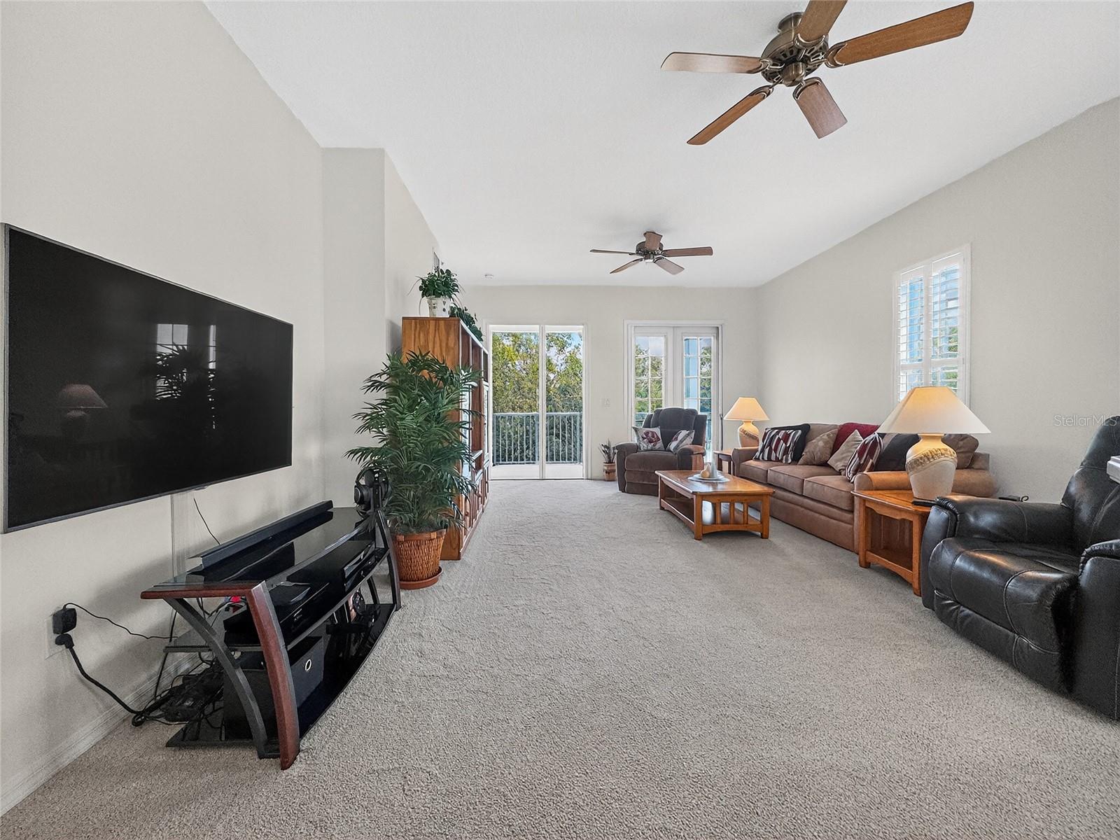 Image 9 of 40 For 920 Spring Park Street 303