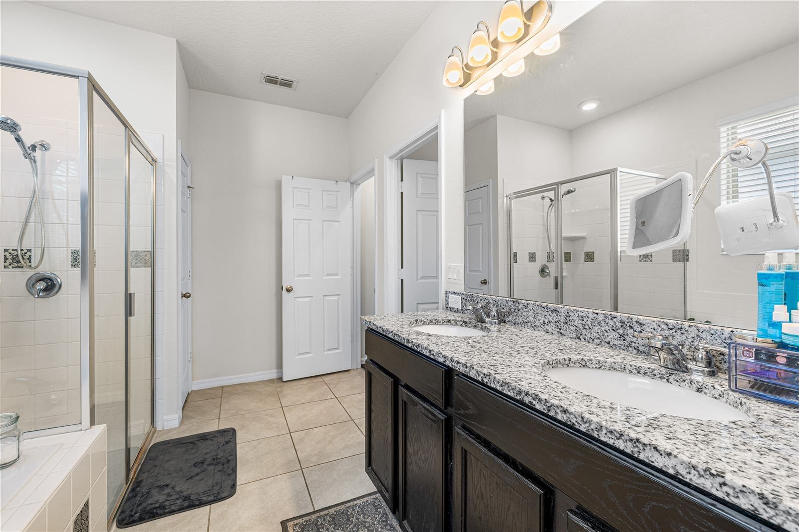 Image 20 of 27 For 4007 Green Sabal