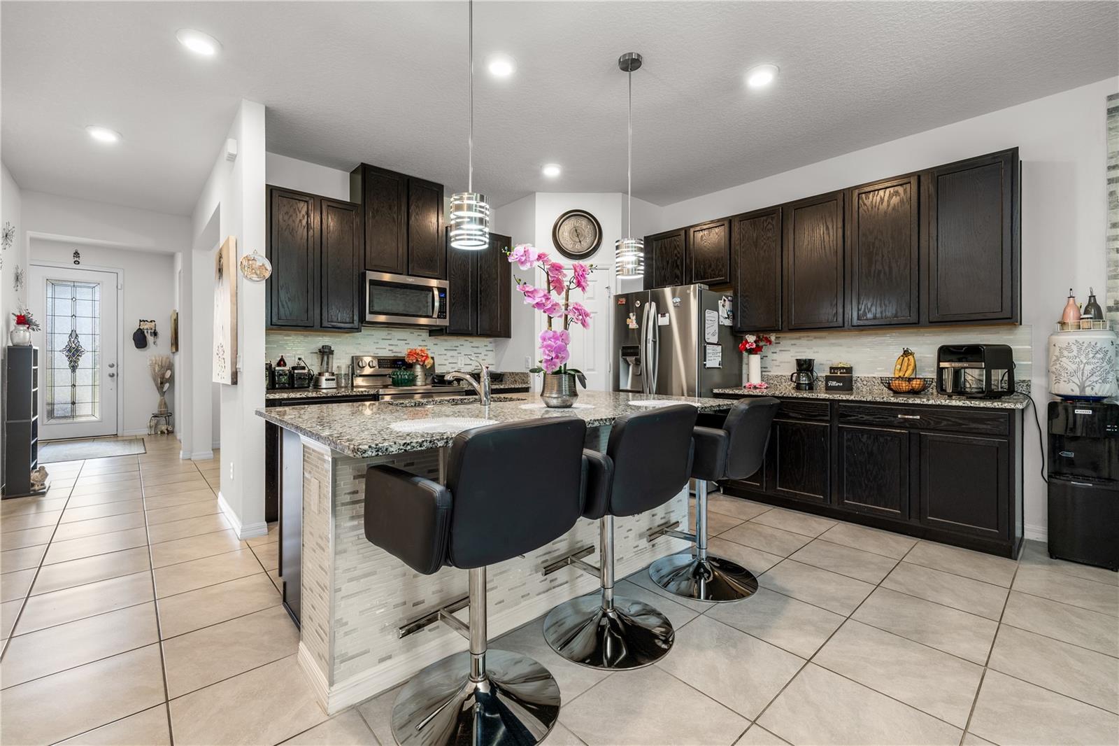 Image 8 of 27 For 4007 Green Sabal