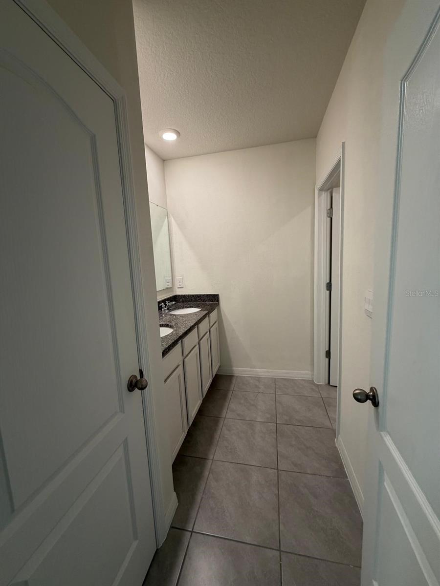 Image 13 of 24 For 5704 Sunbonnet Way