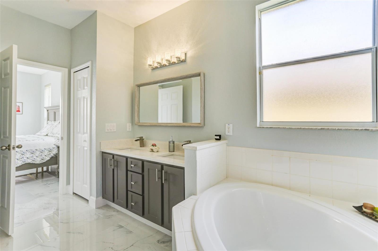 Image 32 of 37 For 112 Cypress Pointe Court