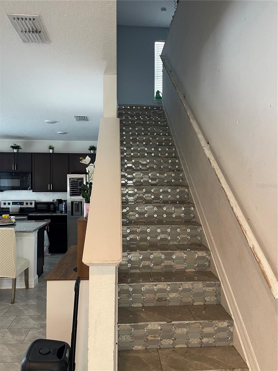 Image 6 of 9 For 210 Big Sioux Drive