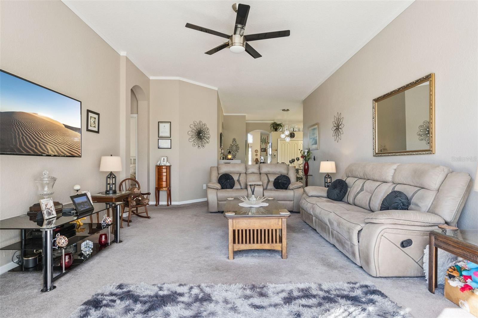 Image 21 of 53 For 722 Birkdale Street