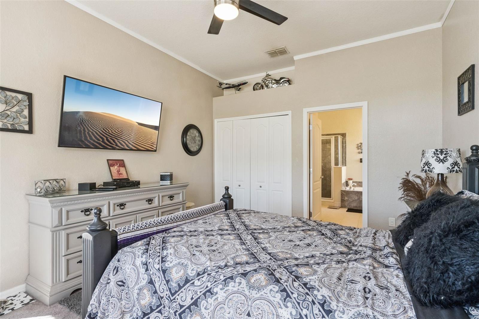 Image 22 of 53 For 722 Birkdale Street