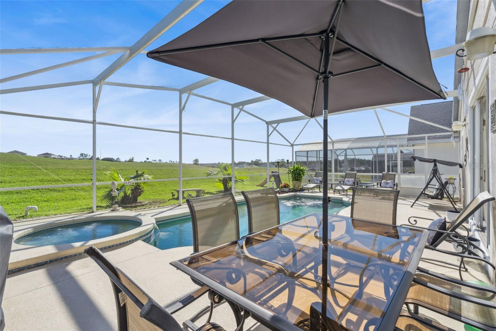 Image 40 of 53 For 722 Birkdale Street