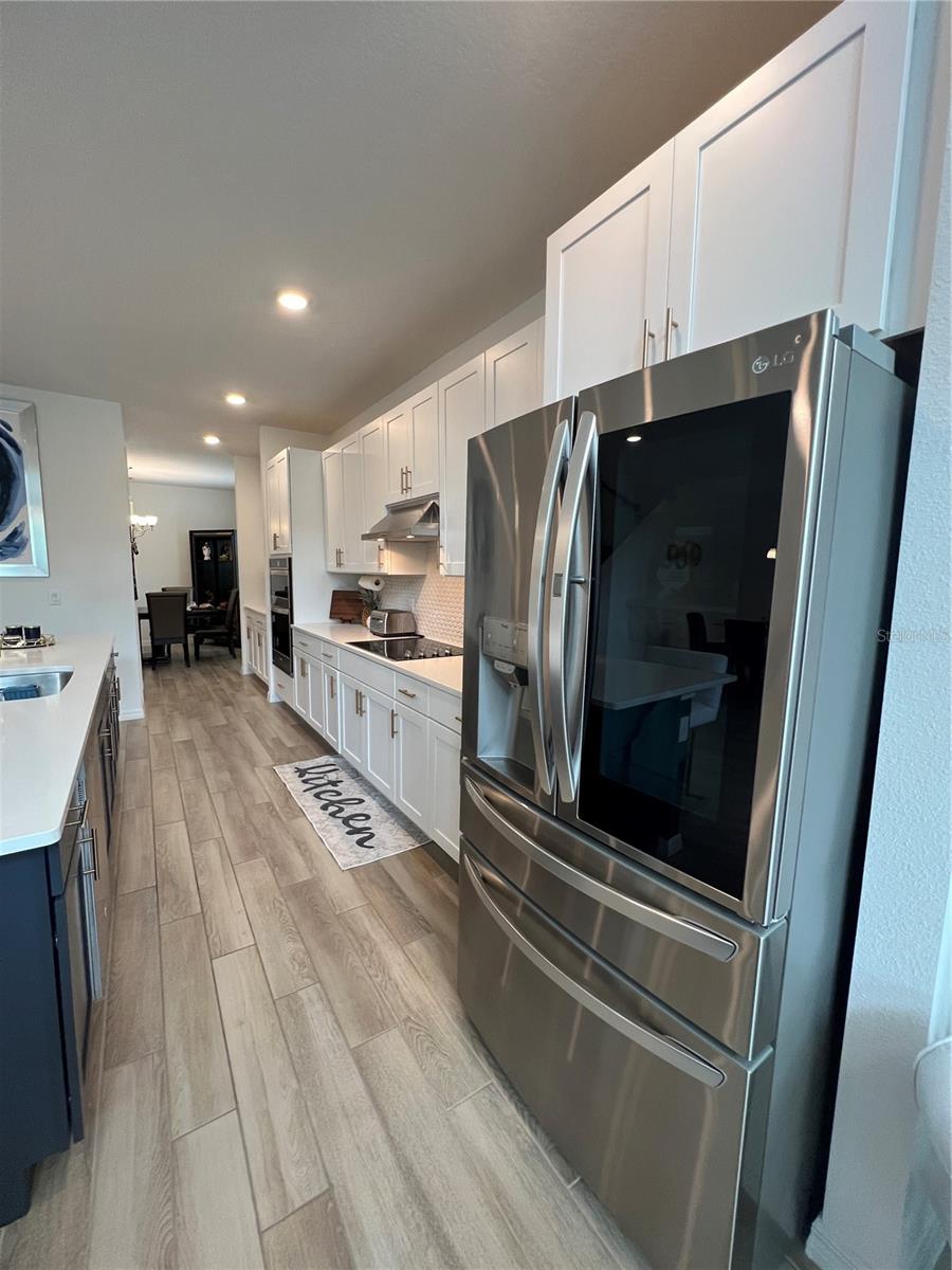 Image 16 of 72 For 501 Steerview Street