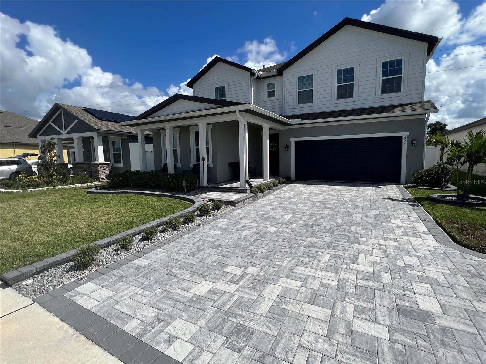 Image 2 of 72 For 501 Steerview Street