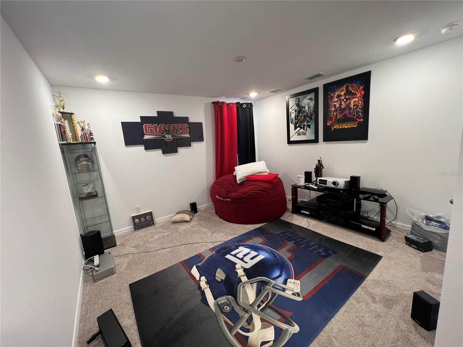 Image 40 of 72 For 501 Steerview Street