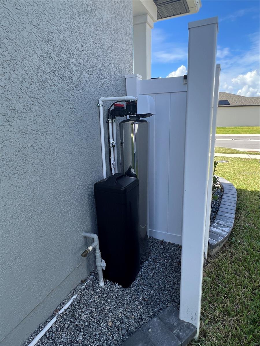 Image 61 of 72 For 501 Steerview Street