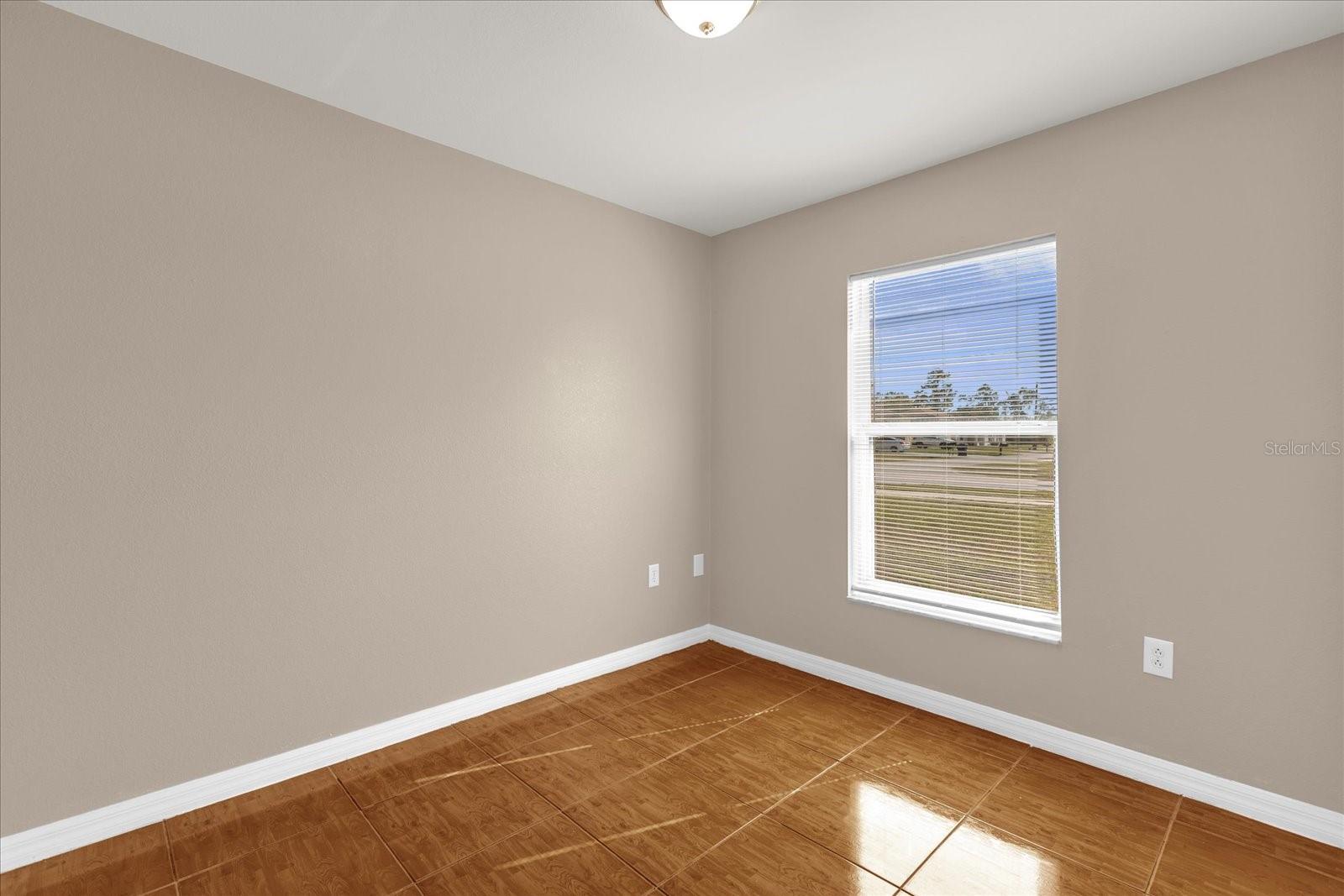 Image 13 of 24 For 692 Reindeer Drive