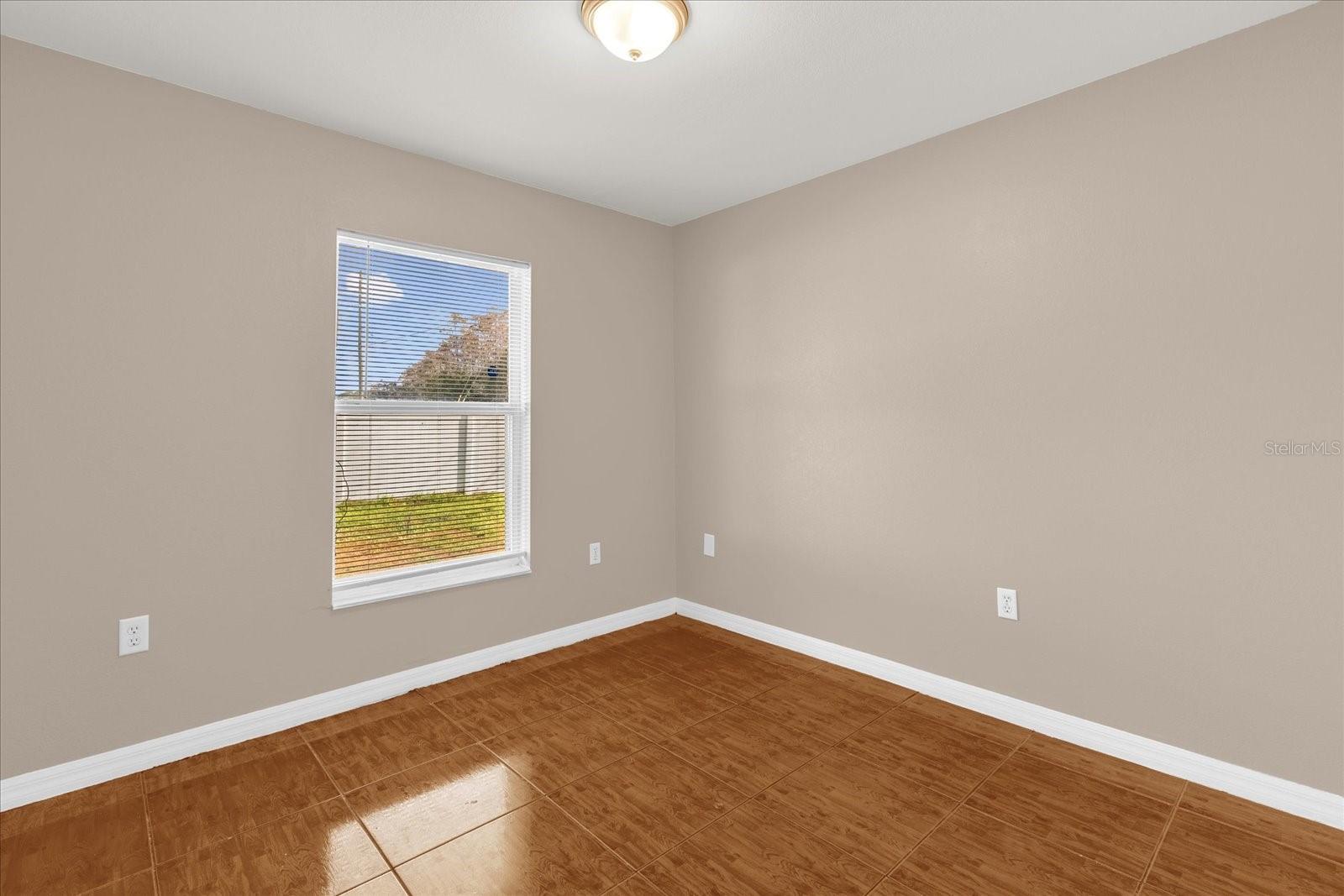 Image 15 of 24 For 692 Reindeer Drive