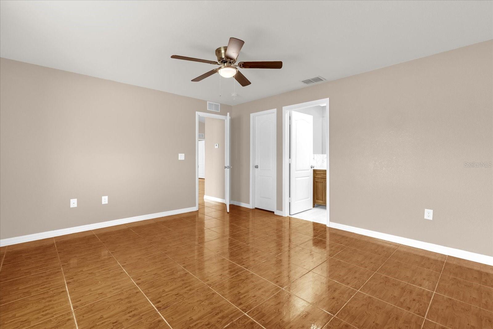 Image 18 of 24 For 692 Reindeer Drive