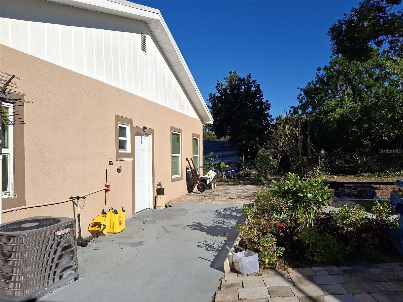 Image 4 of 24 For 103 Gordon Drive