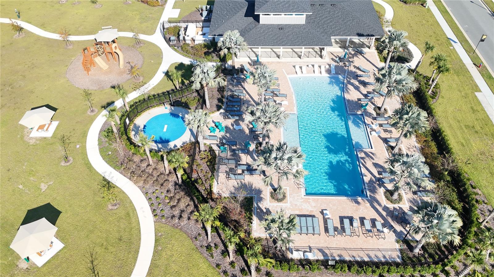 Image 34 of 55 For 16319 Winding Preserve Circle