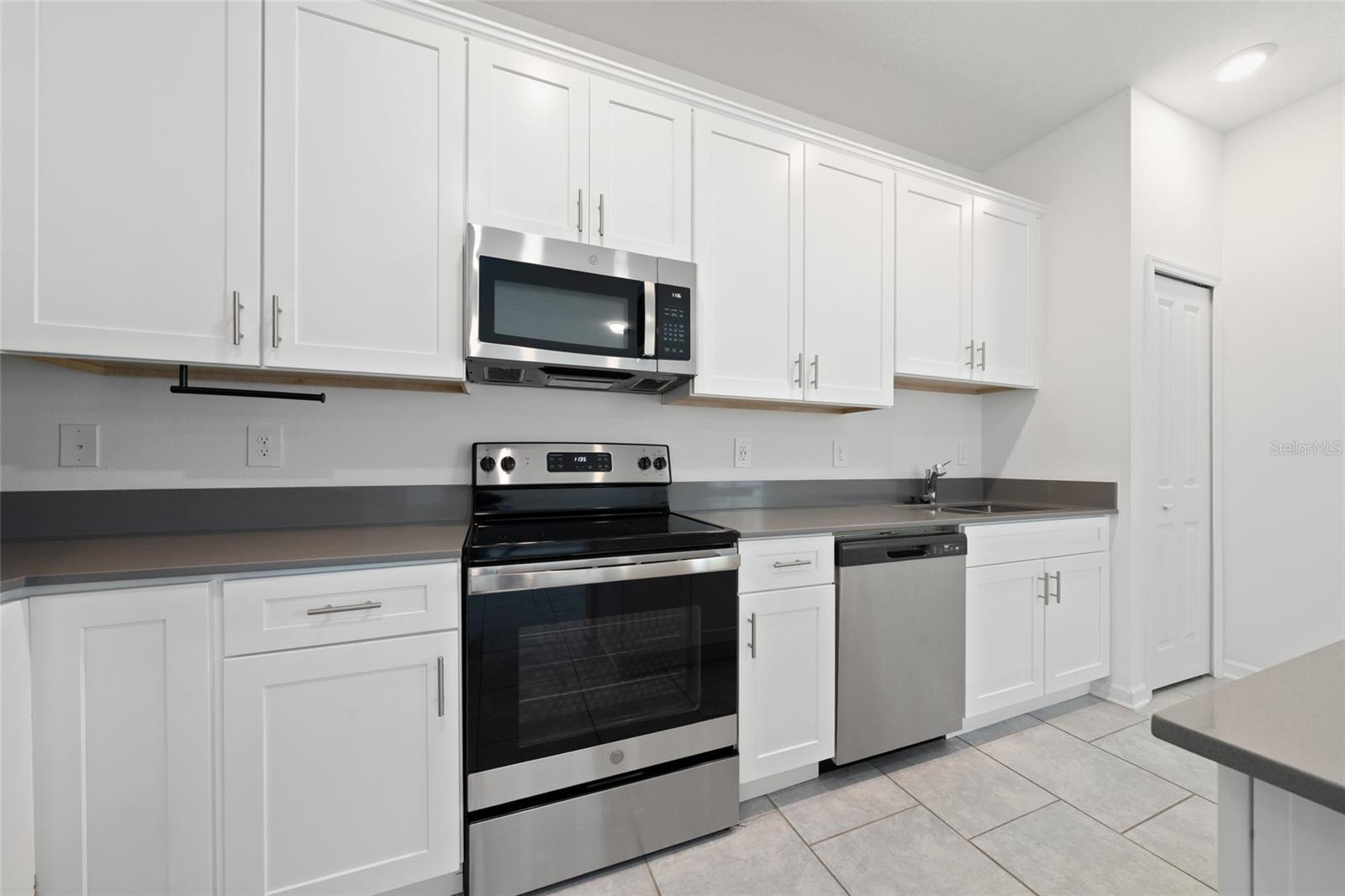 Image 12 of 29 For 7405 Stone Creek Trail