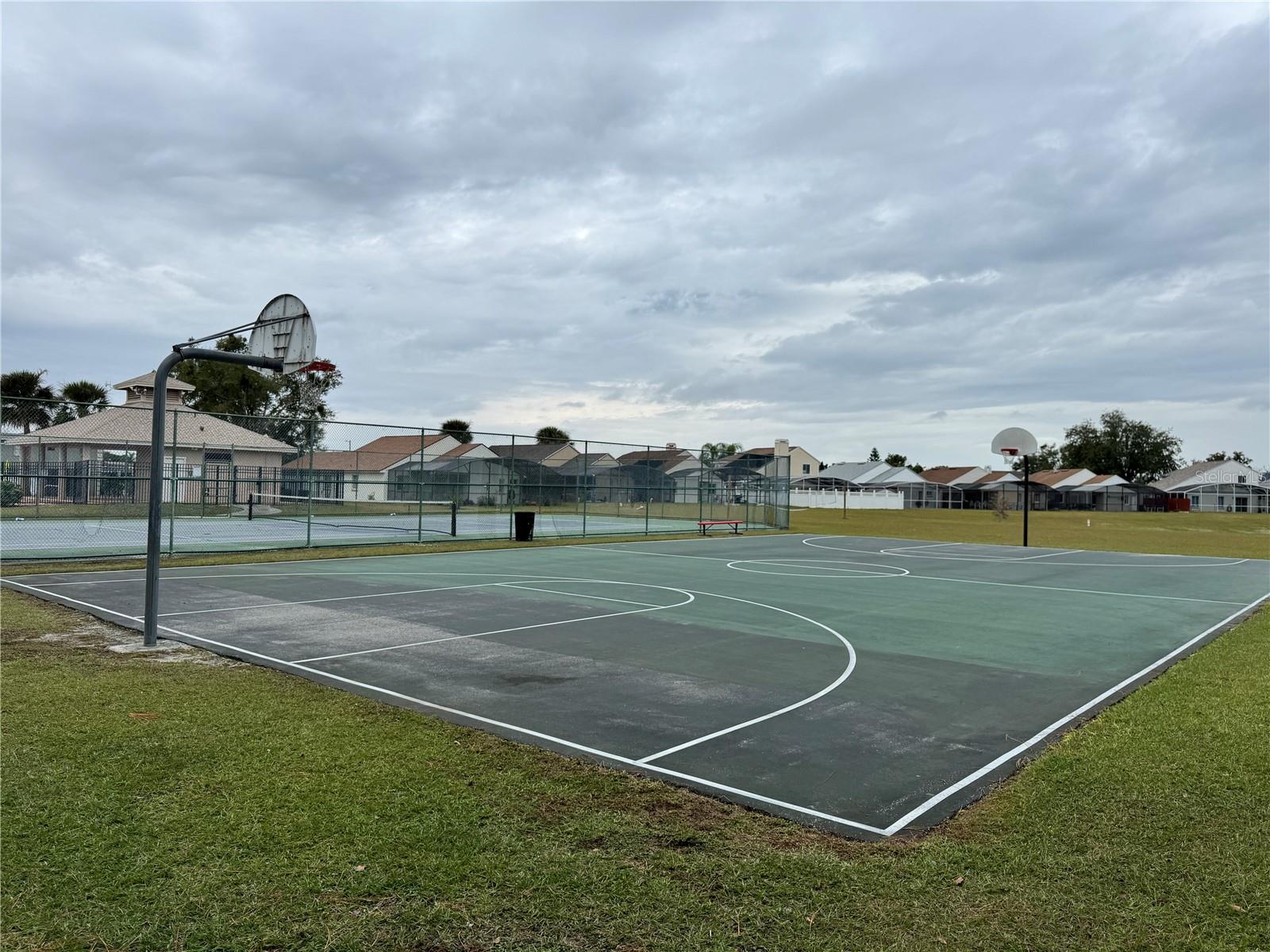 Image 25 of 42 For 4858 Kingston Circle