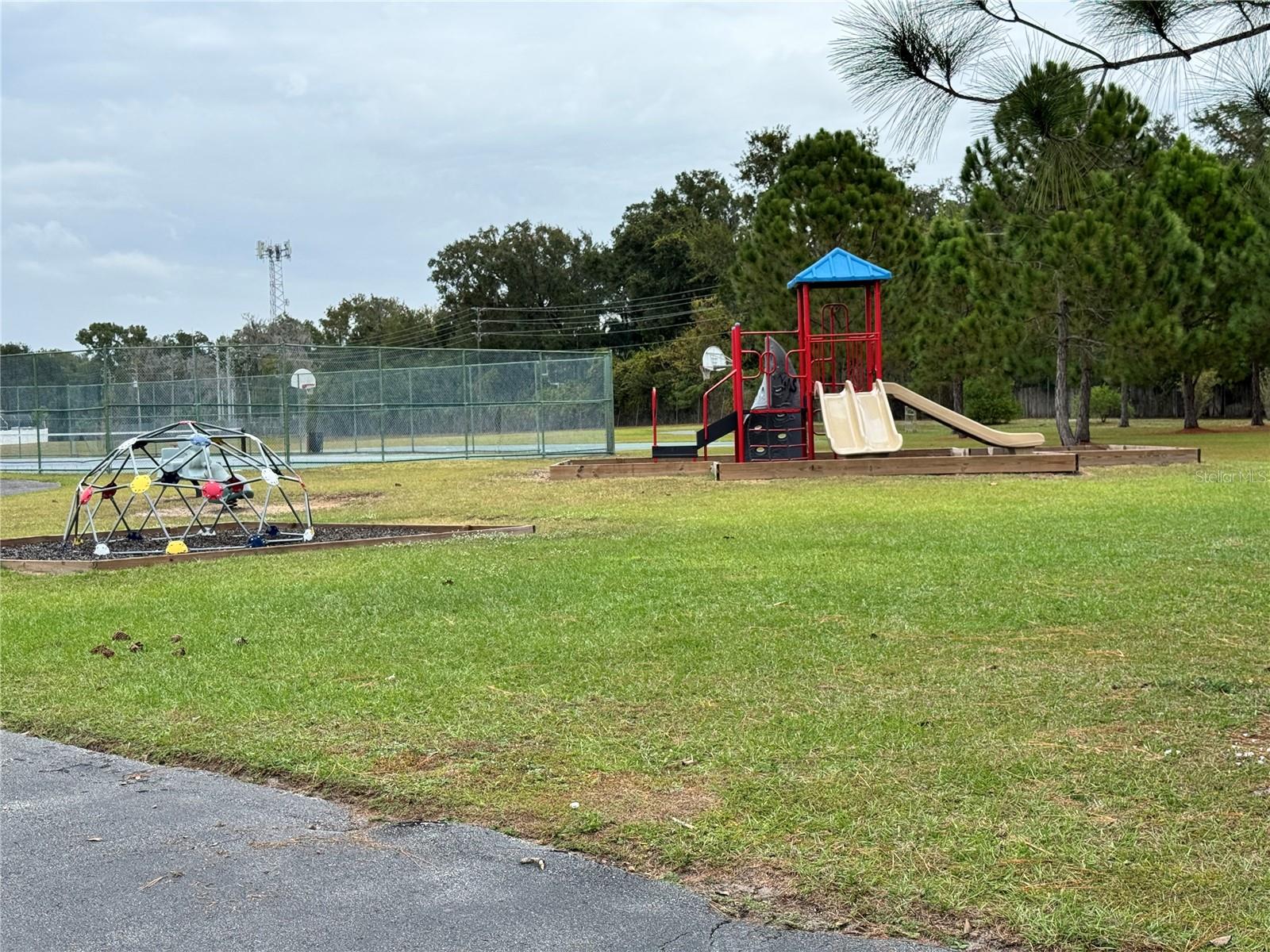 Image 27 of 42 For 4858 Kingston Circle