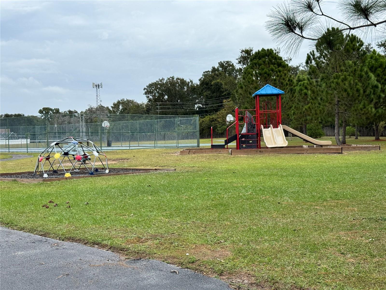 Image 28 of 42 For 4858 Kingston Circle