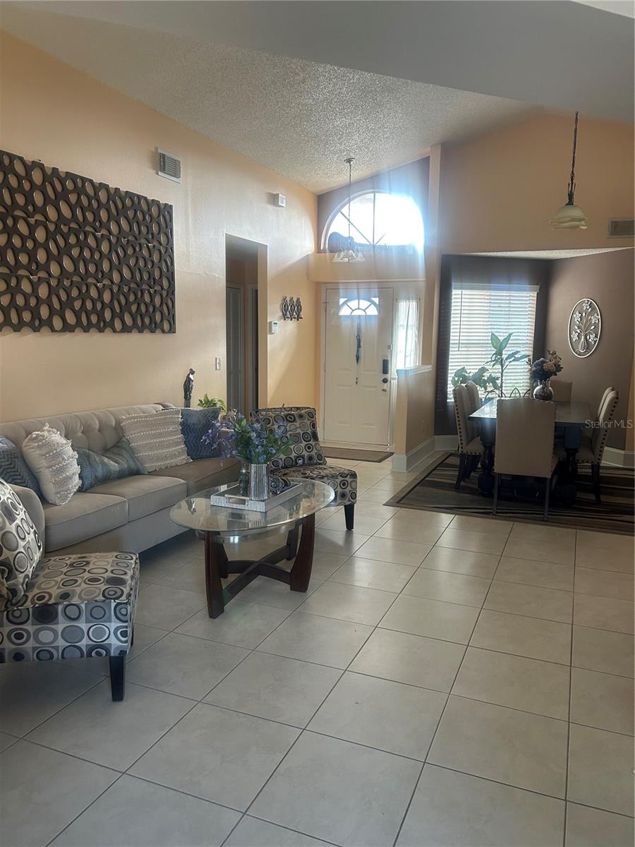 Image 6 of 42 For 4858 Kingston Circle