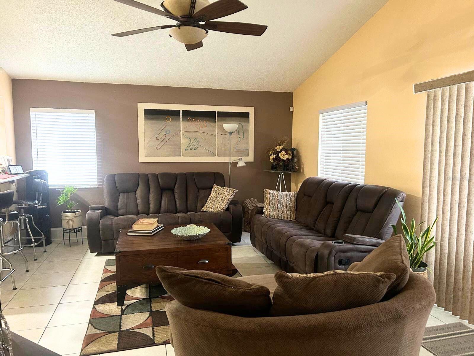 Image 8 of 42 For 4858 Kingston Circle