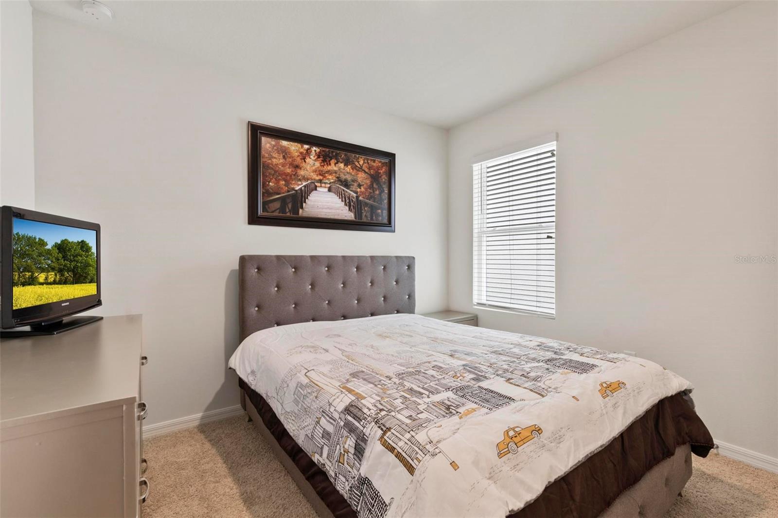 Image 17 of 31 For 851 August Sky