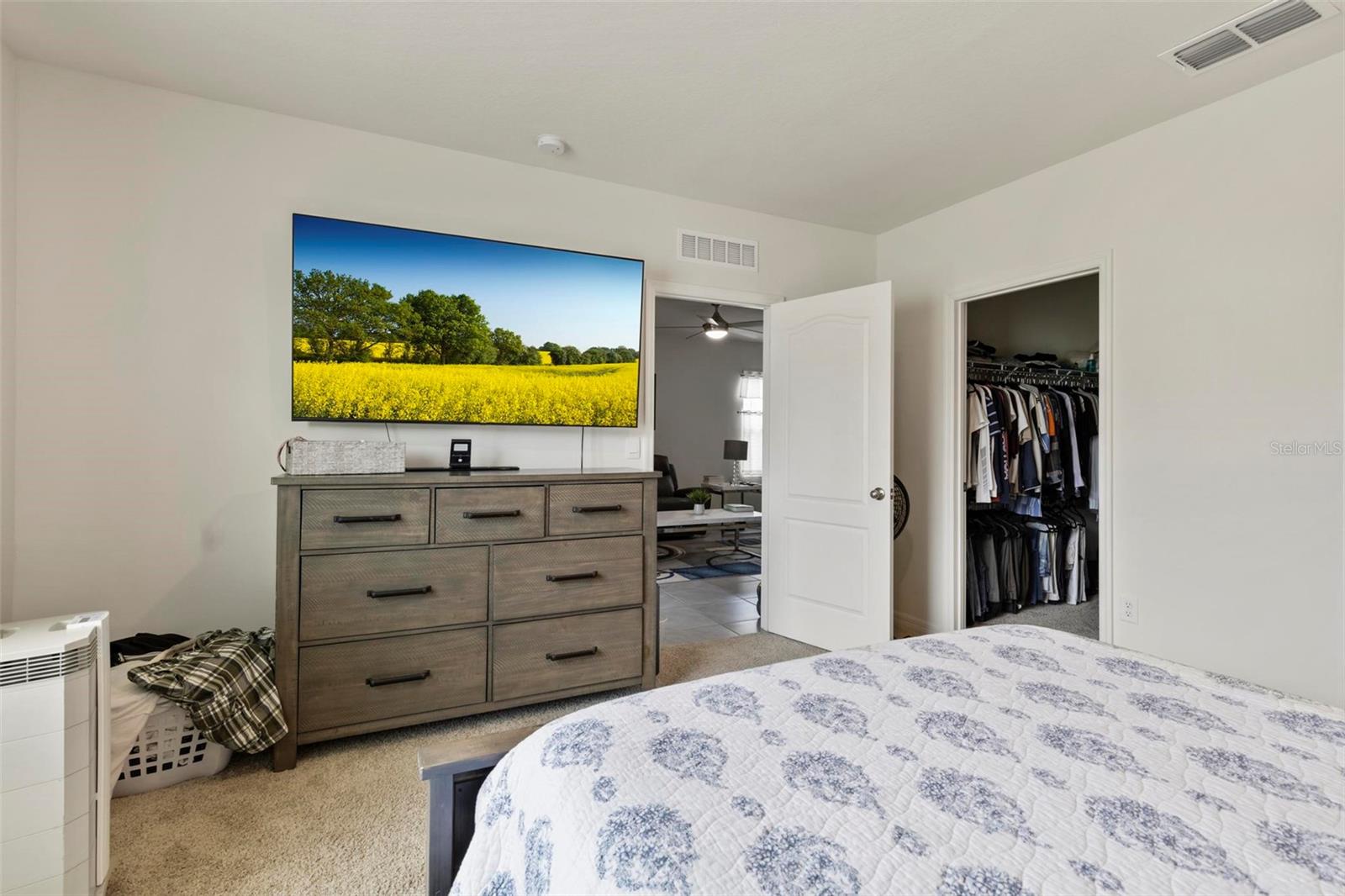 Image 18 of 31 For 851 August Sky