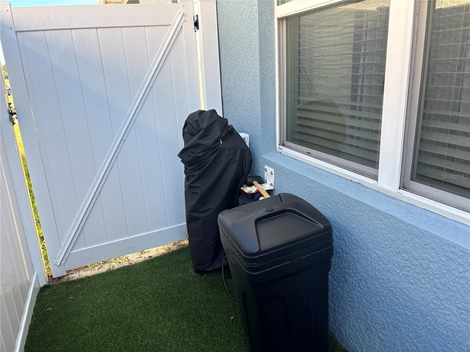 Image 25 of 31 For 851 August Sky