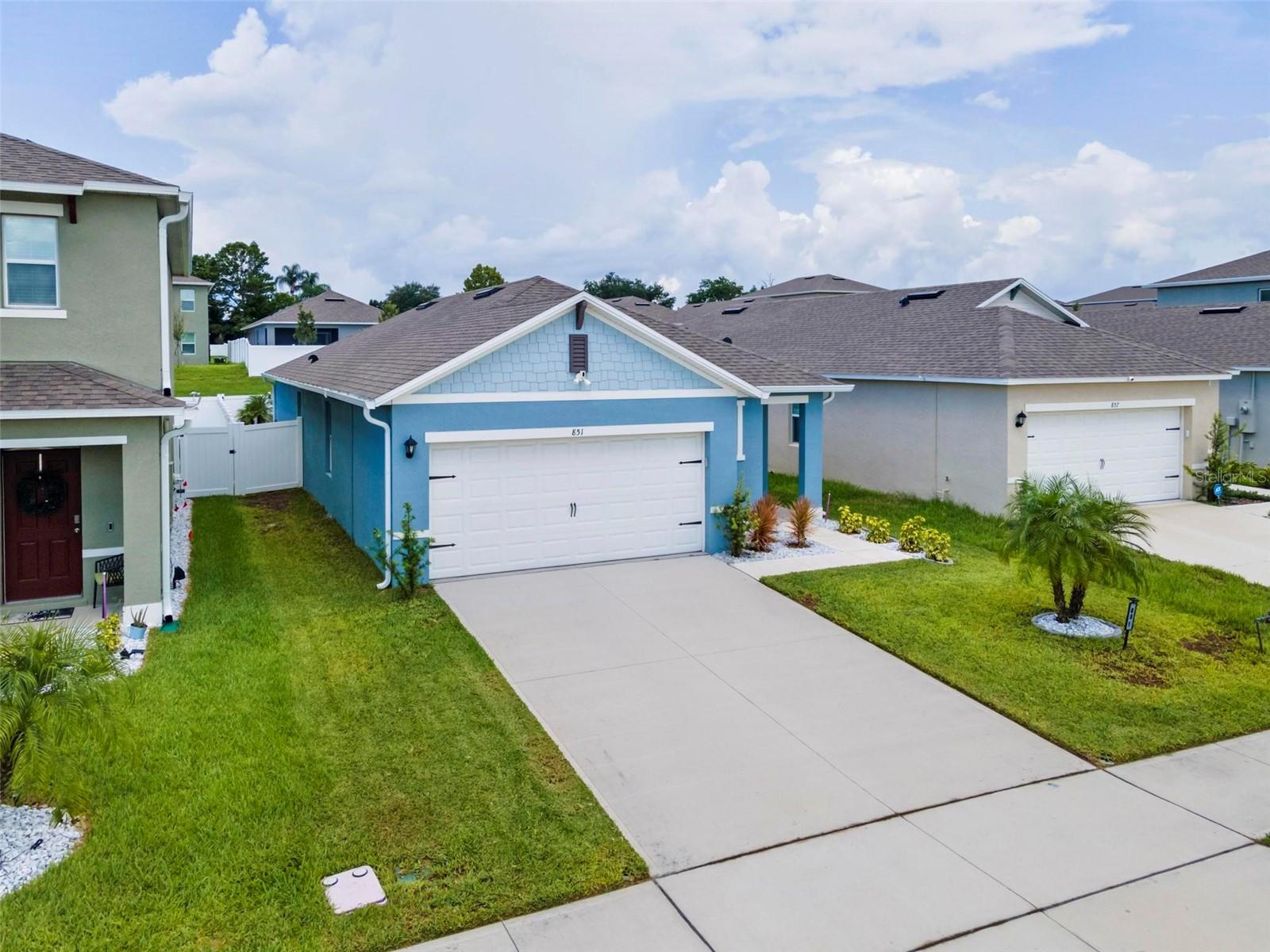 Image 4 of 31 For 851 August Sky