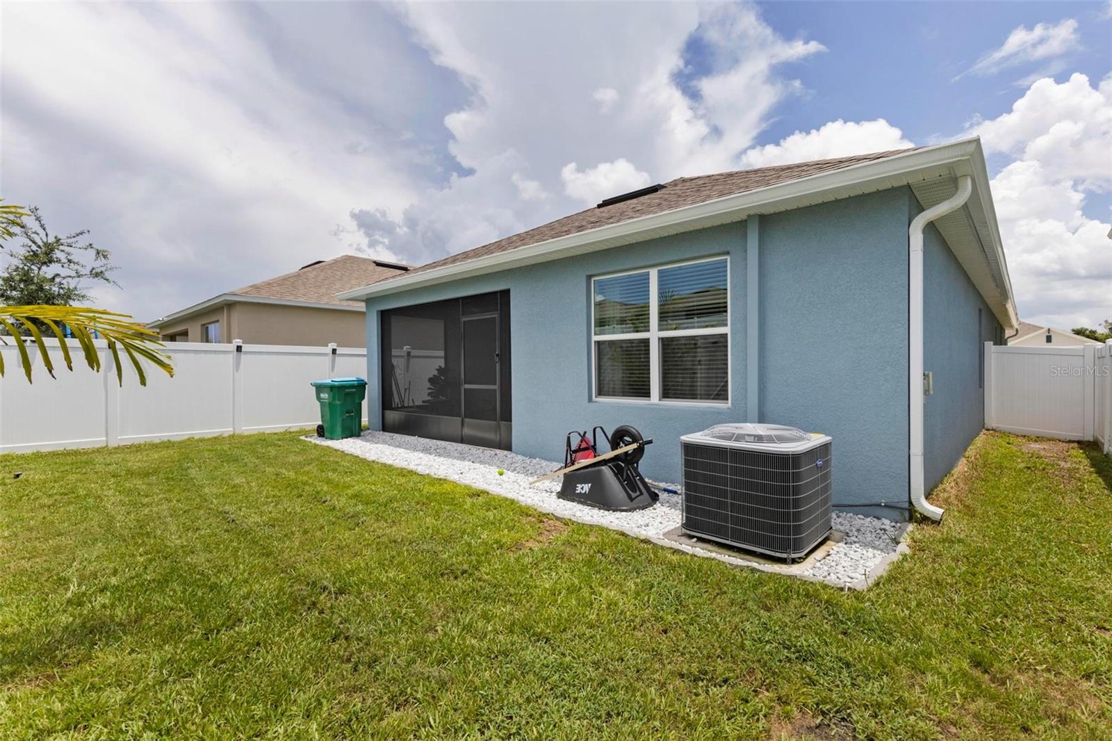 Image 5 of 31 For 851 August Sky