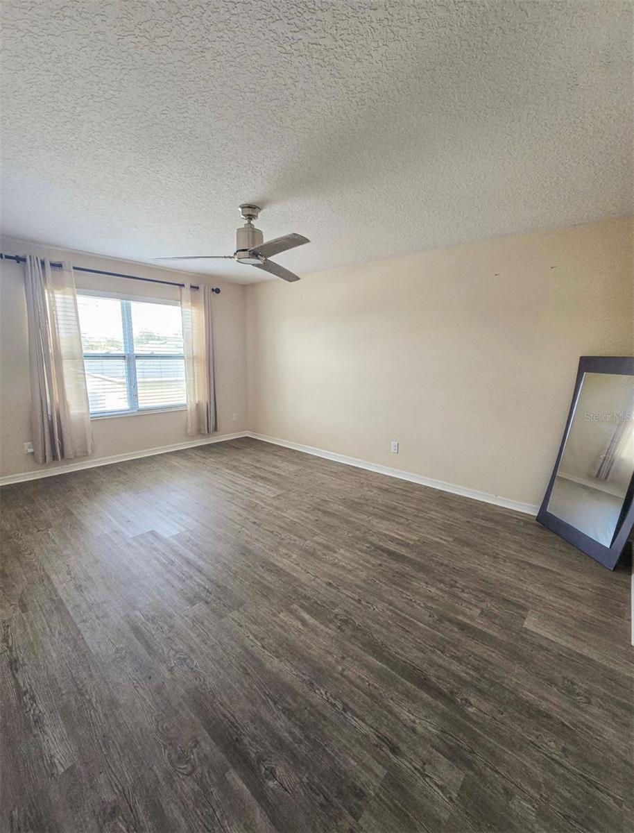 Image 21 of 27 For 4903 Rockvale Drive