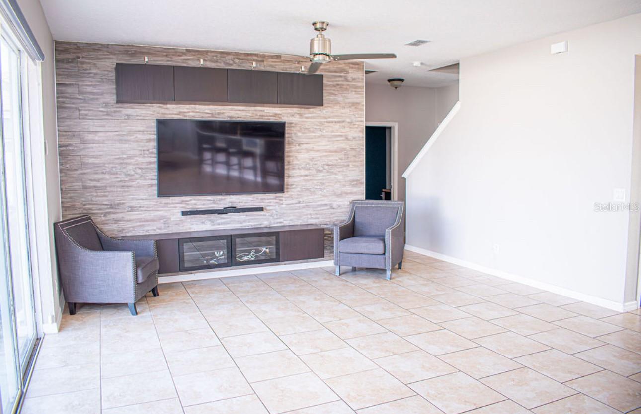 Image 9 of 27 For 4903 Rockvale Drive