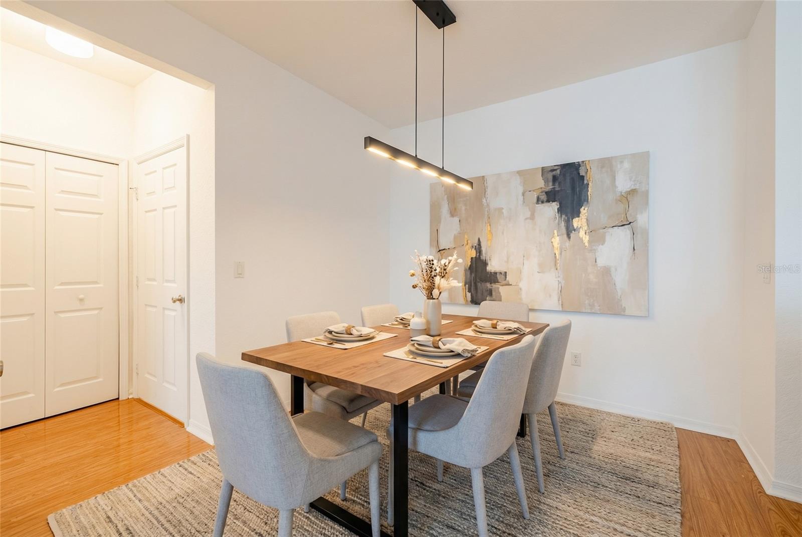 Image 13 of 38 For 5025 Wellington Park Circle 68