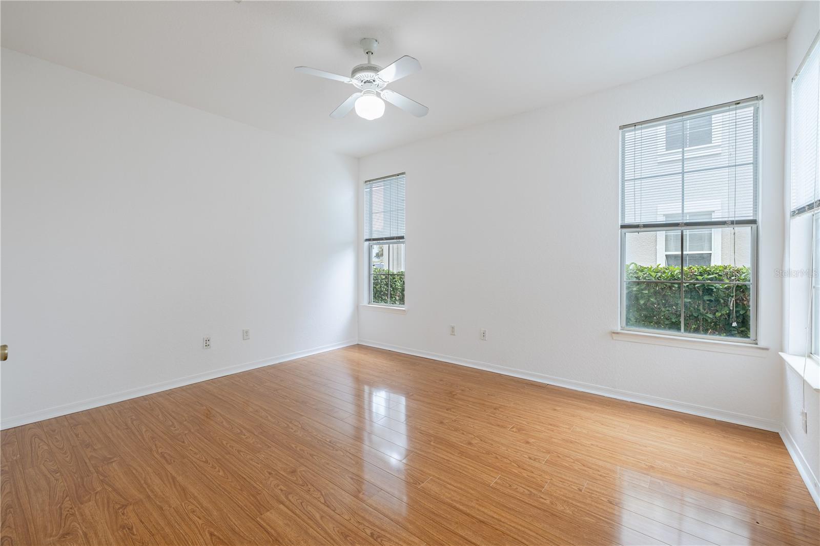 Image 16 of 38 For 5025 Wellington Park Circle 68