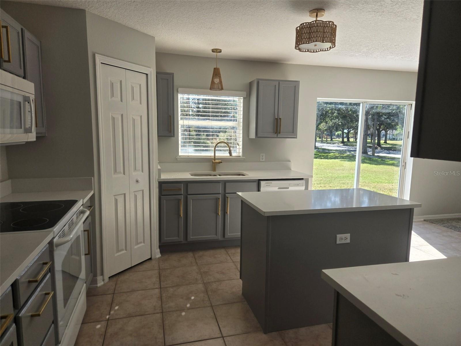 Image 19 of 66 For 3001 Mandolin Drive