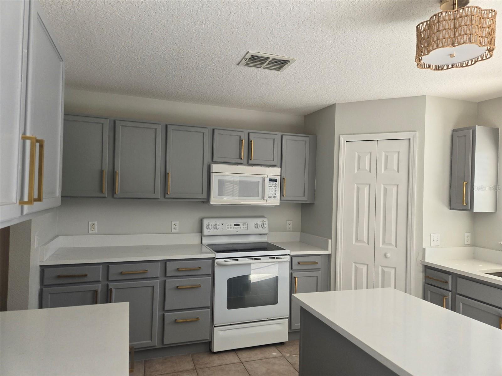 Image 20 of 66 For 3001 Mandolin Drive