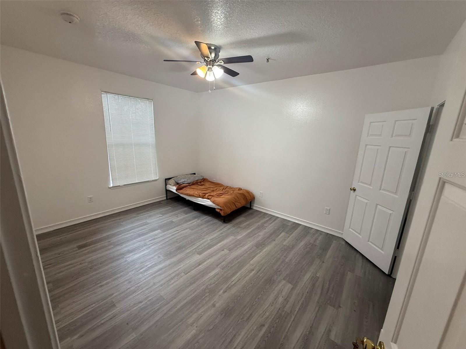 Image 7 of 20 For 14316 Fredricksburg Drive 503