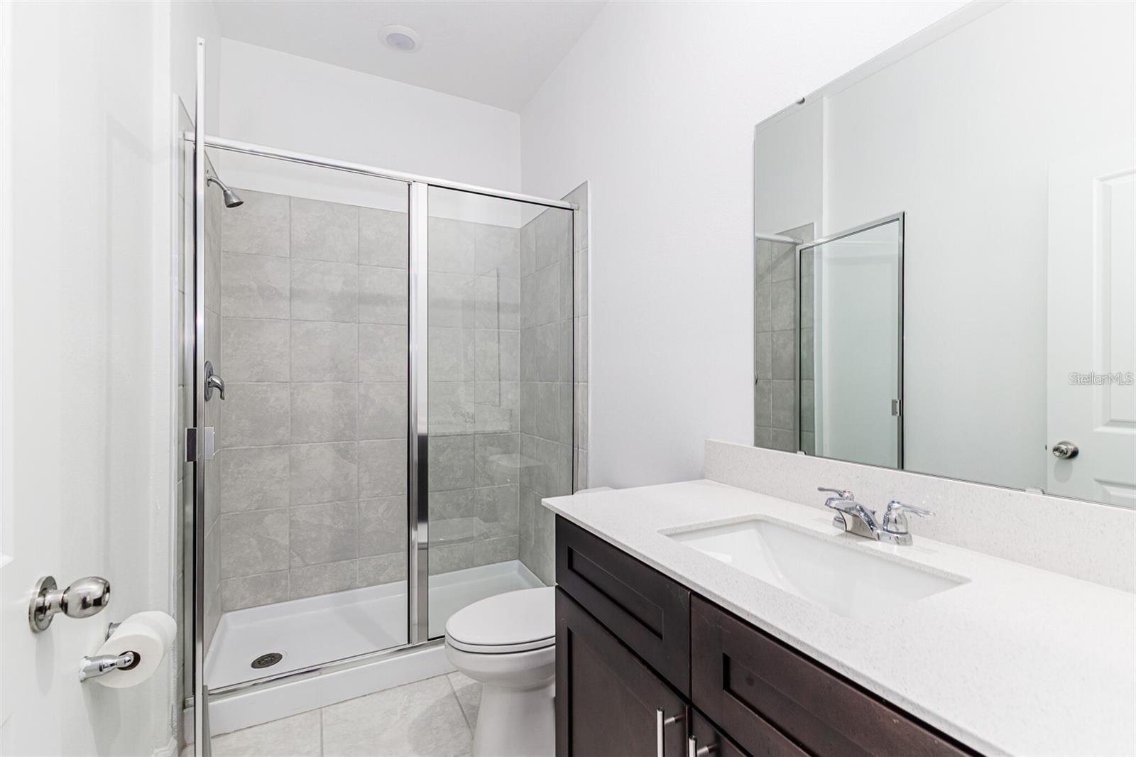 Image 2 of 7 For 1121 Deepwater Circle B