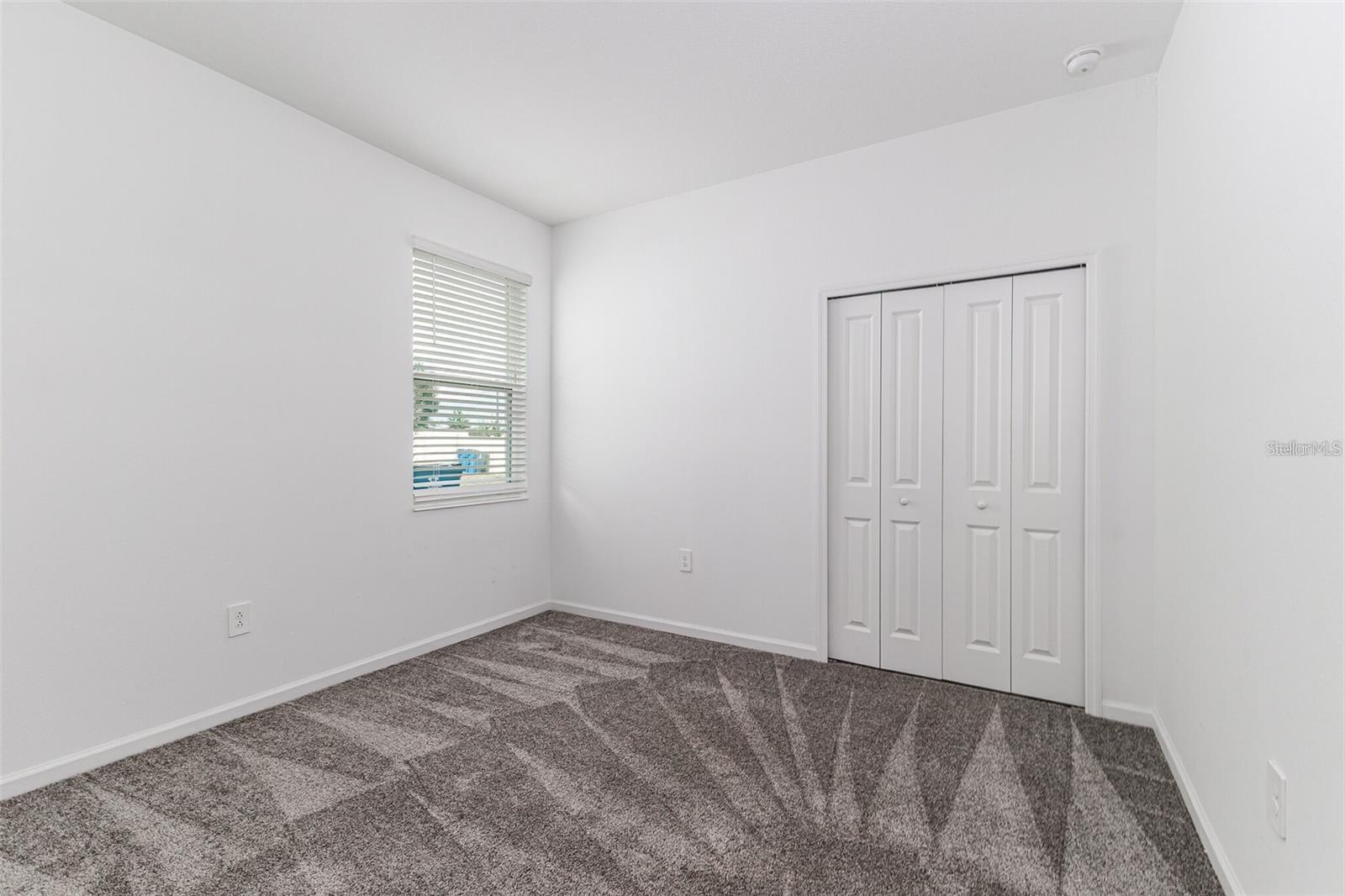 Image 4 of 7 For 1121 Deepwater Circle B