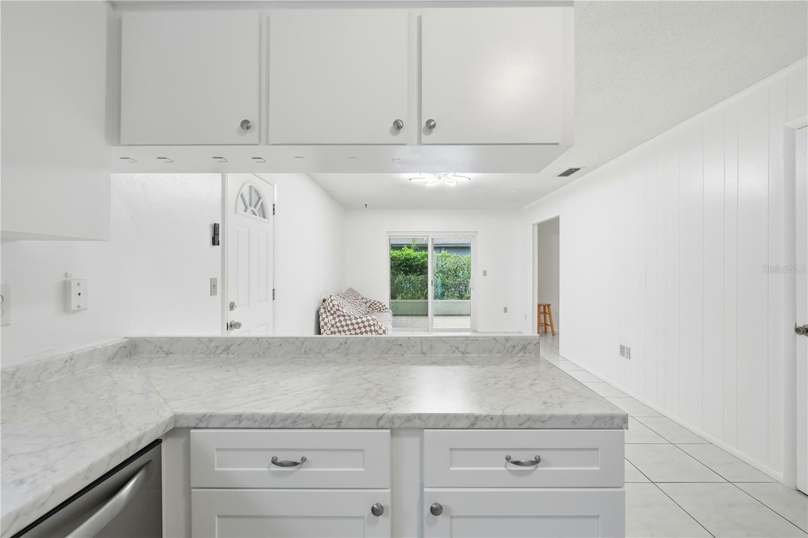 Image 21 of 46 For 1405 Dolphin Drive