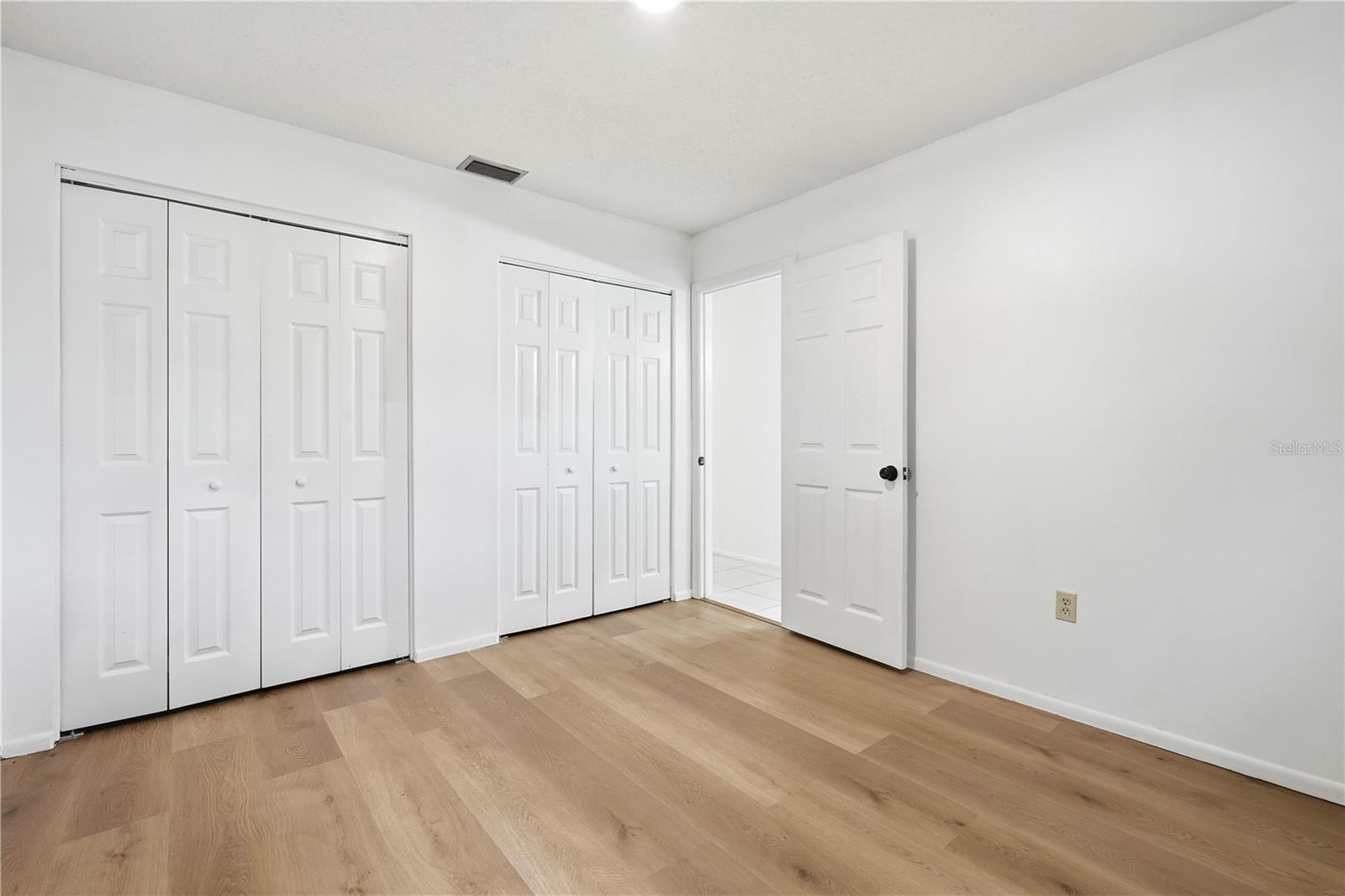 Image 40 of 46 For 1405 Dolphin Drive