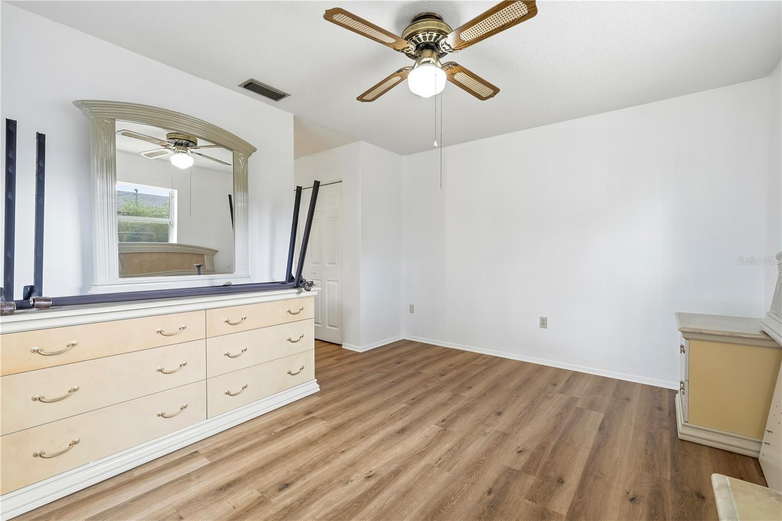 Image 42 of 46 For 1405 Dolphin Drive